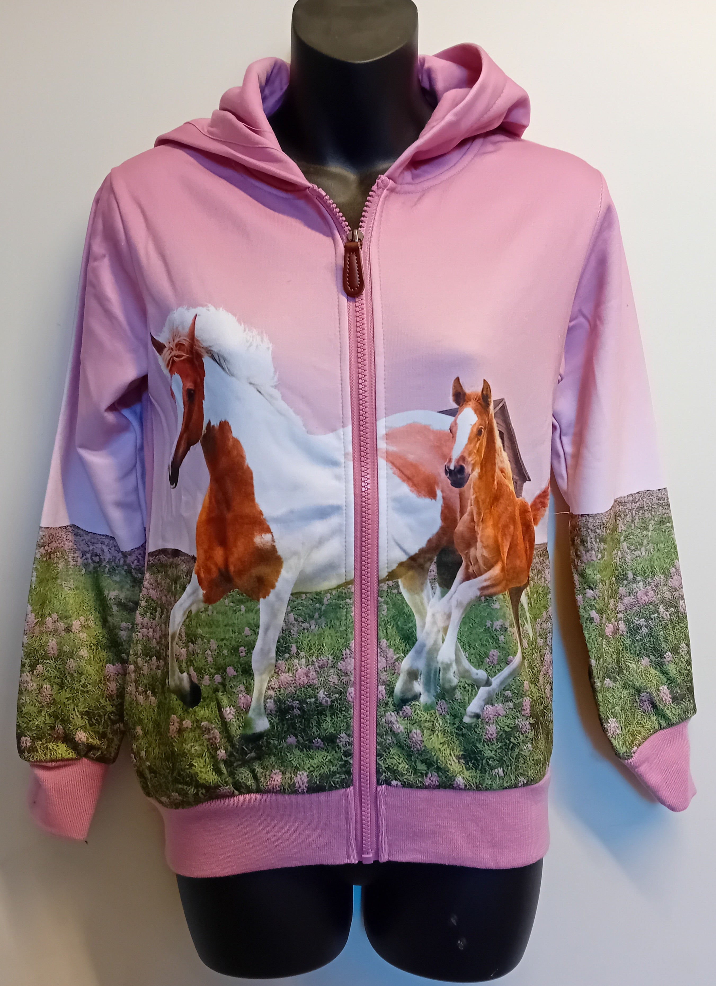 Light pink vest with 2 horse&sup2;