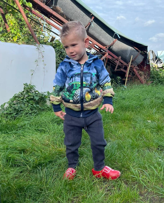 Dark blue vest with John Deere