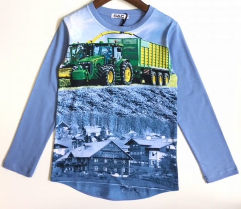 Long sleeve John Deere with forage harvester and silage trailer